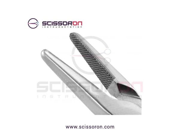 halsey-needle-holder-tc-insert-02