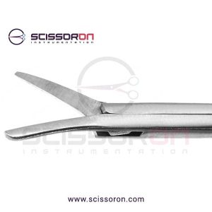 House-Bellucci alligator scissor cvdRigt_02