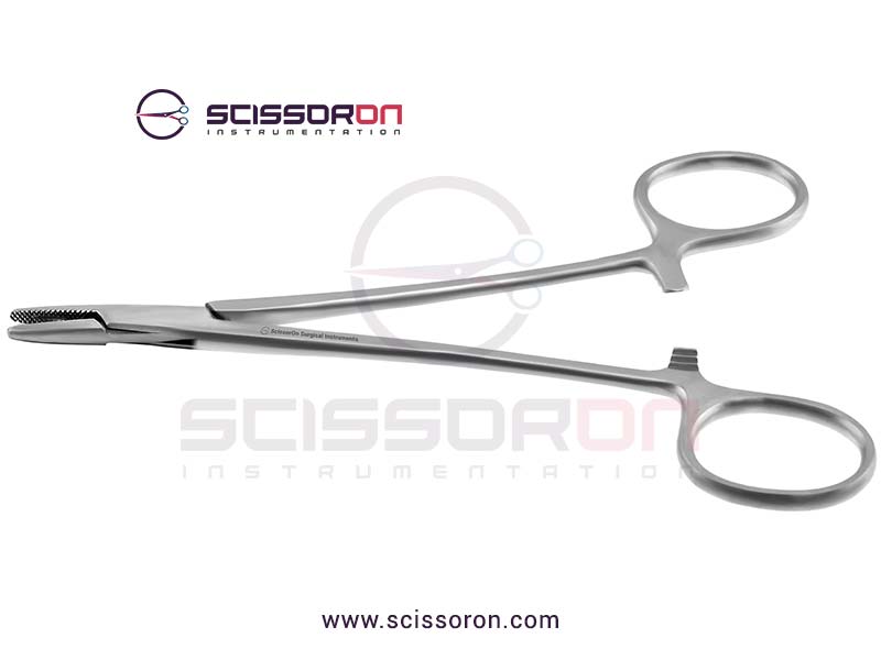Baumgartner-needle-holder-serrated-jaws-with-grove-01